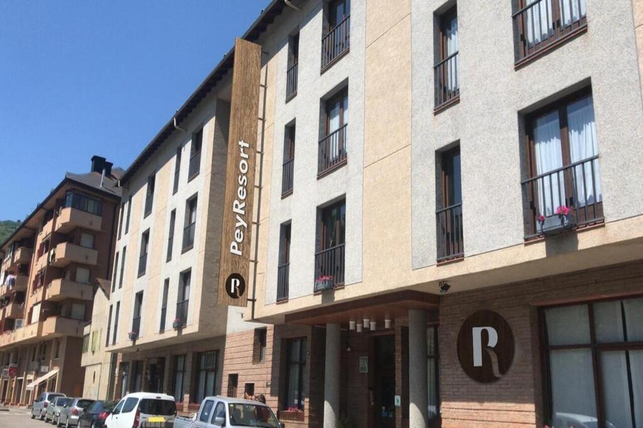 Pey Hotel 2*